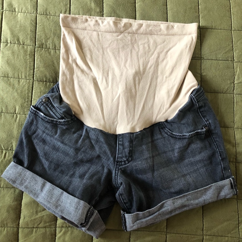 Pregnancy shorts